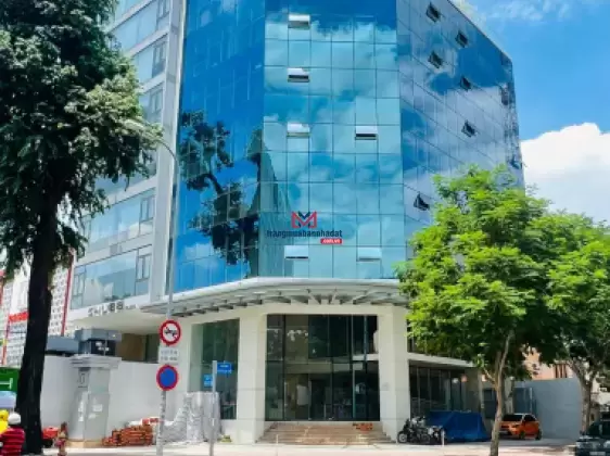 Bán toàn nhà góc 2 mặt tiền đường Nguyễn Trãi Quận 1